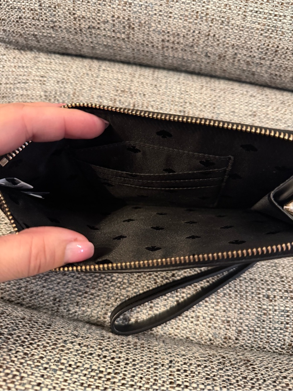 Kate Spade Staci Medium L-Zip Wristlet – Beige/Black Colorblock – LIKE NEW ✨ - Picture 4 of 4
